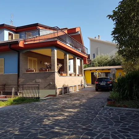 La Casa Degli Artisti 3* Monte Porzio Catone